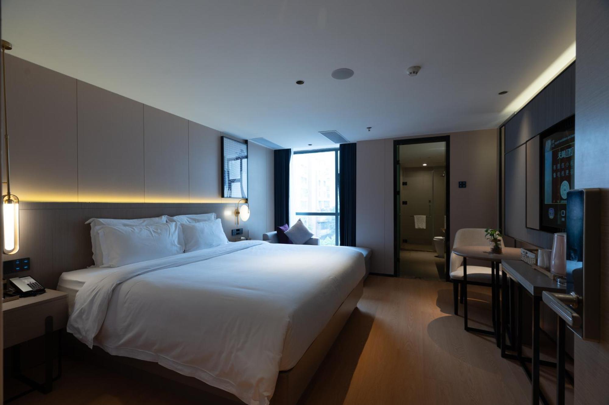 Lavande International Hotel Guangzhou Taikoo Hui Square Shipaiqiao Metro Station Branch - Free Shuttle Bus To Canton Fair Complex During Canton Fair Period & Free Vpn Internet Access Buitenkant foto