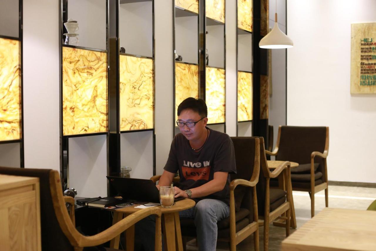 Lavande International Hotel Guangzhou Taikoo Hui Square Shipaiqiao Metro Station Branch - Free Shuttle Bus To Canton Fair Complex During Canton Fair Period & Free Vpn Internet Access Buitenkant foto